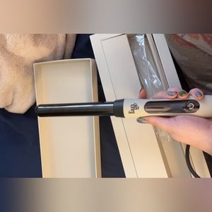 Lange 25 in titanium curling wand